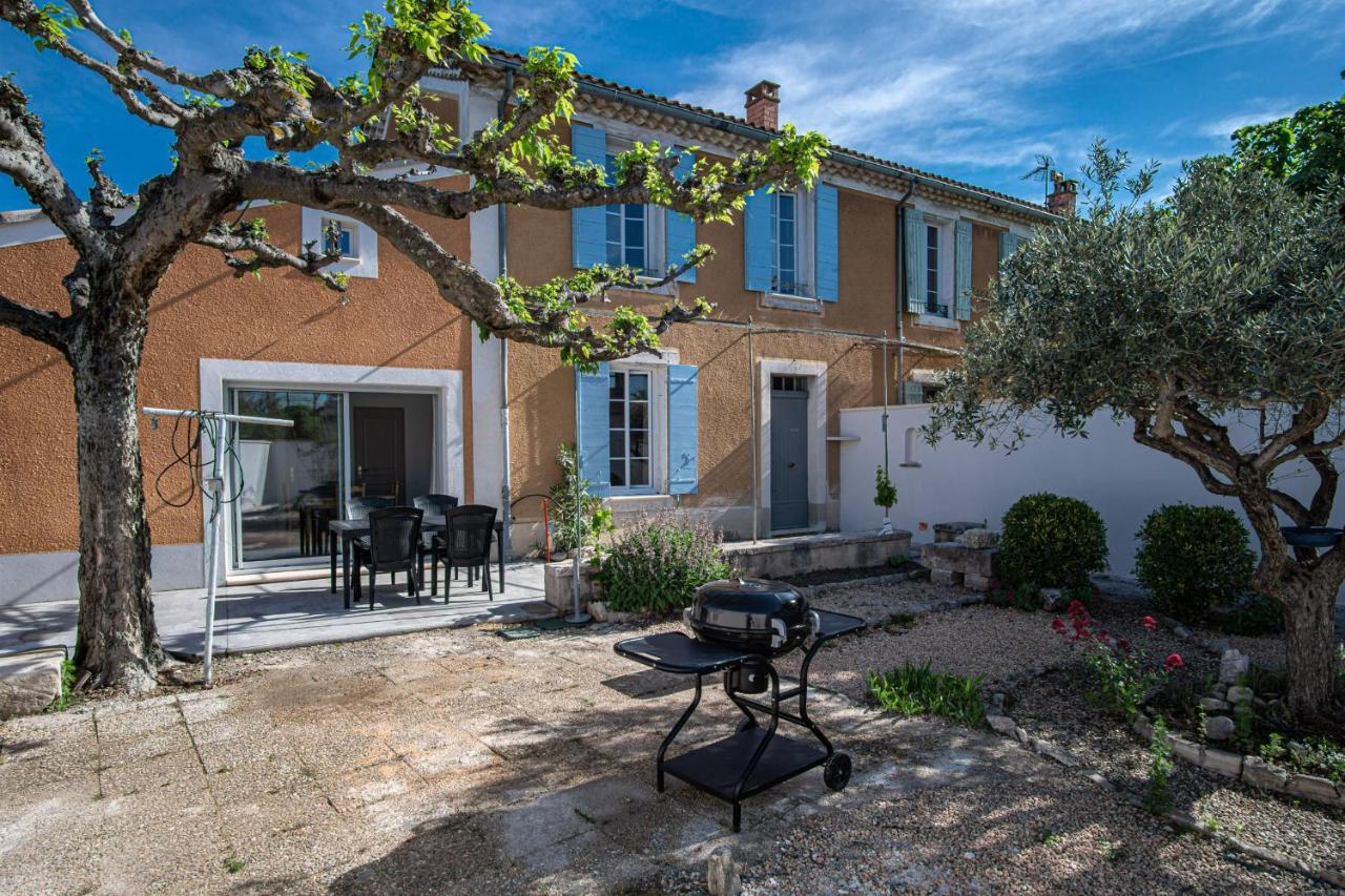 איל-סור-לה-סורג Maison Avec Jardin Proche Du Centre-Ville Isle-Sur-La-Sorgue מראה חיצוני תמונה